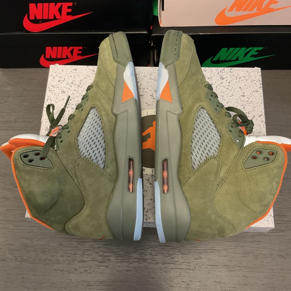 Air Jordan Retro 5 “ Olives “